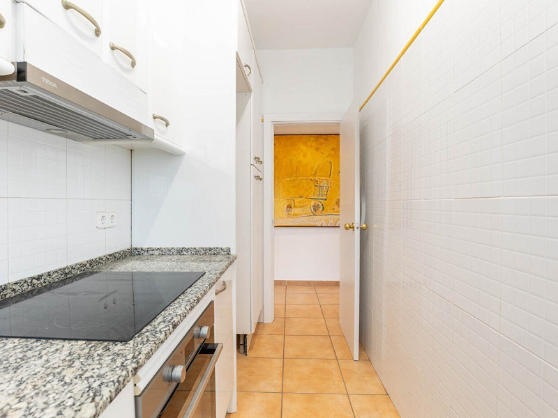 Bright 3-bedroom apartment with a beautiful view on the top floor, located in the Centre-Estació area of Sant Cugat. Photo:  14