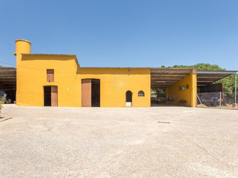  Exceptional Estate in Natural Surroundings — Dosrius, Barcelona. Photo:  33