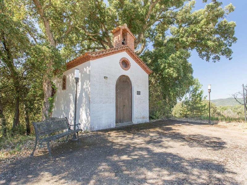  Exceptional Estate in Natural Surroundings — Dosrius, Barcelona. Photo:  41
