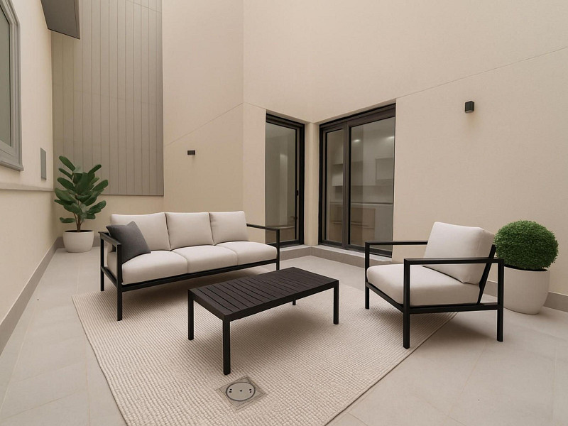New Ground Floor Apartment with Terrace. Photo:  2