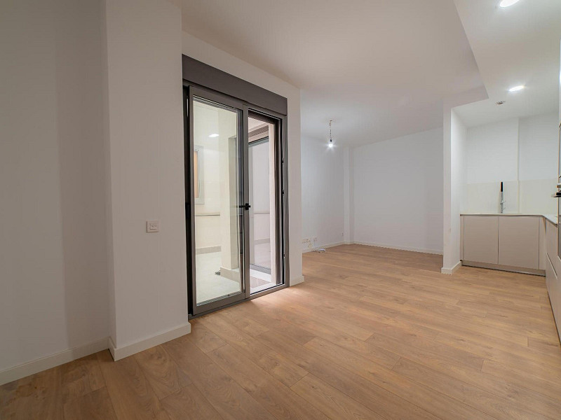 New Ground Floor Apartment with Terrace. Photo:  16