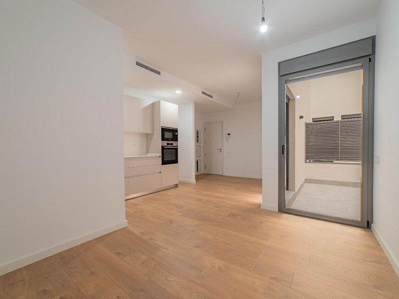 New Ground Floor Apartment with Terrace. Photo:  21