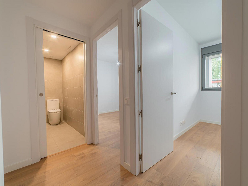 New Ground Floor Apartment with Terrace. Photo:  22