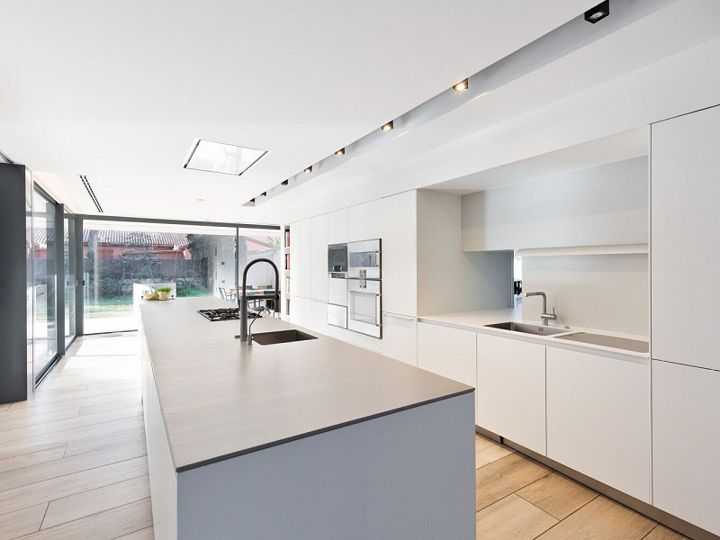 Designer Villa with Private Garden and Pool in Valldoreix. Photo:  18