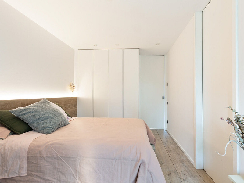 Designer Villa with Private Garden and Pool in Valldoreix. Photo:  38