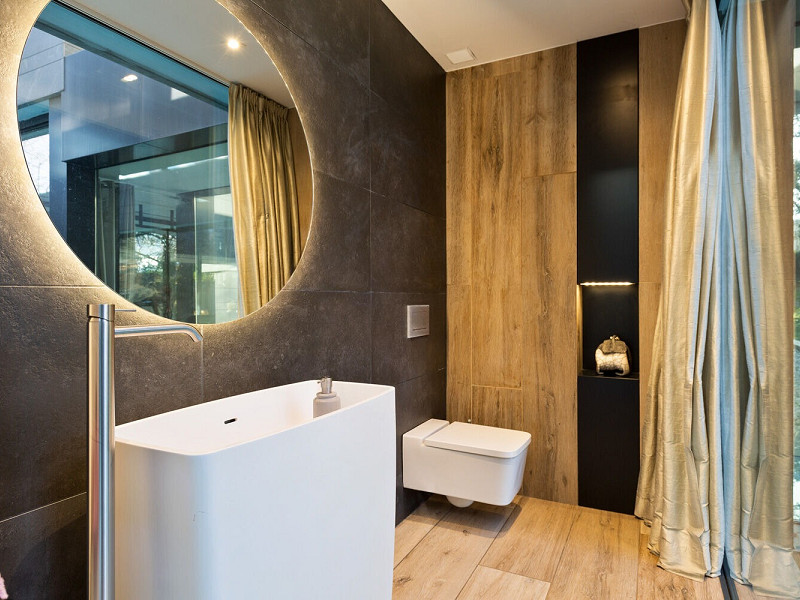 Designer Villa with Private Garden and Pool in Valldoreix. Photo:  39