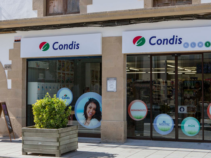 Commercial Property with Supermarket Tenant in Barcelona