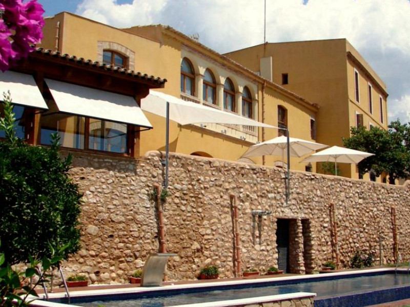 4-Star Hotel Without Operator in the Province of Barcelona. Photo:  2