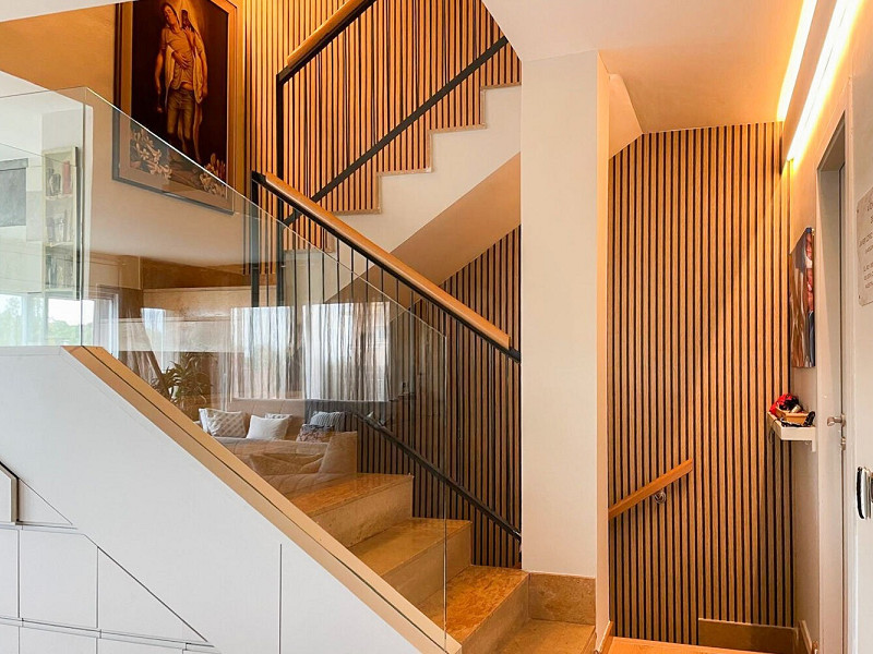 Elegant Semi-Detached Home with Garden and Pool in Sant Cugat. Photo:  15