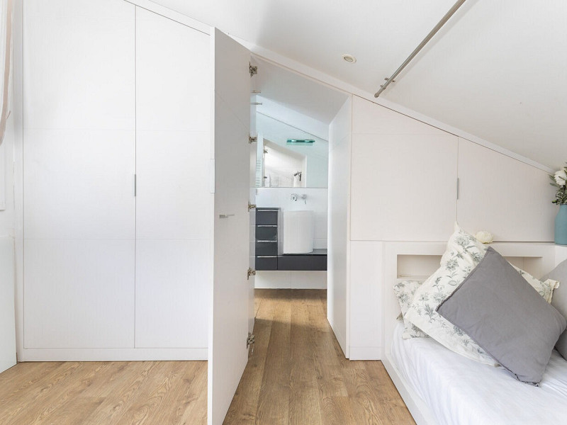 Elegant Semi-Detached Home with Garden and Pool in Sant Cugat. Photo:  30