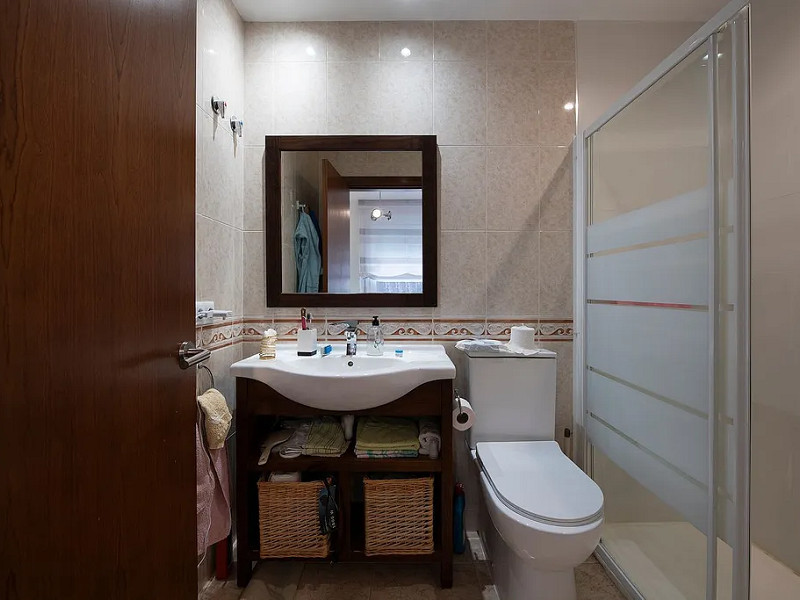 Modern House with Garden and Pool in Castelldefels. Photo:  4