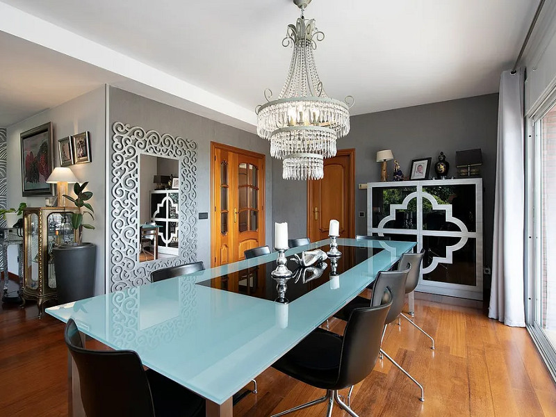 Modern House with Garden and Pool in Castelldefels. Photo:  20