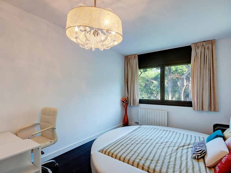Exclusive Villa with Elegant Design in Gavà Mar, Barcelona. Photo:  8