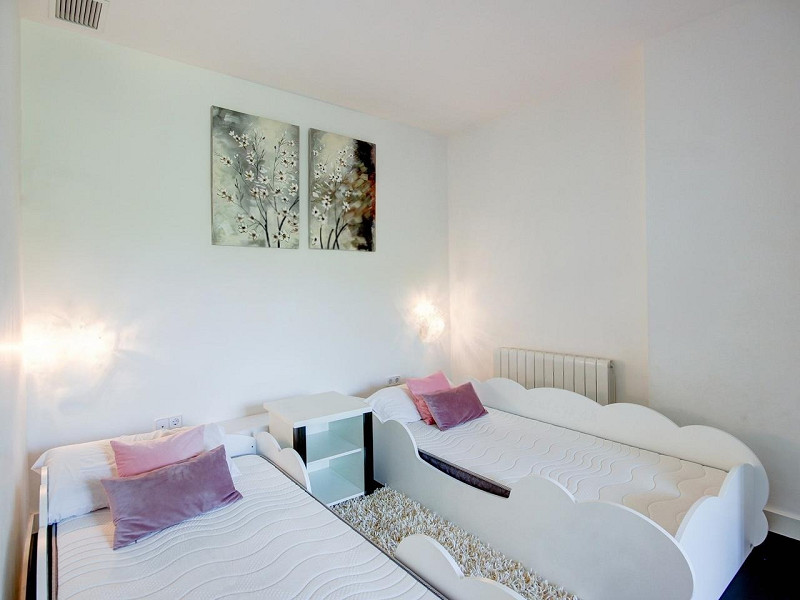 Exclusive Villa with Elegant Design in Gavà Mar, Barcelona. Photo:  14