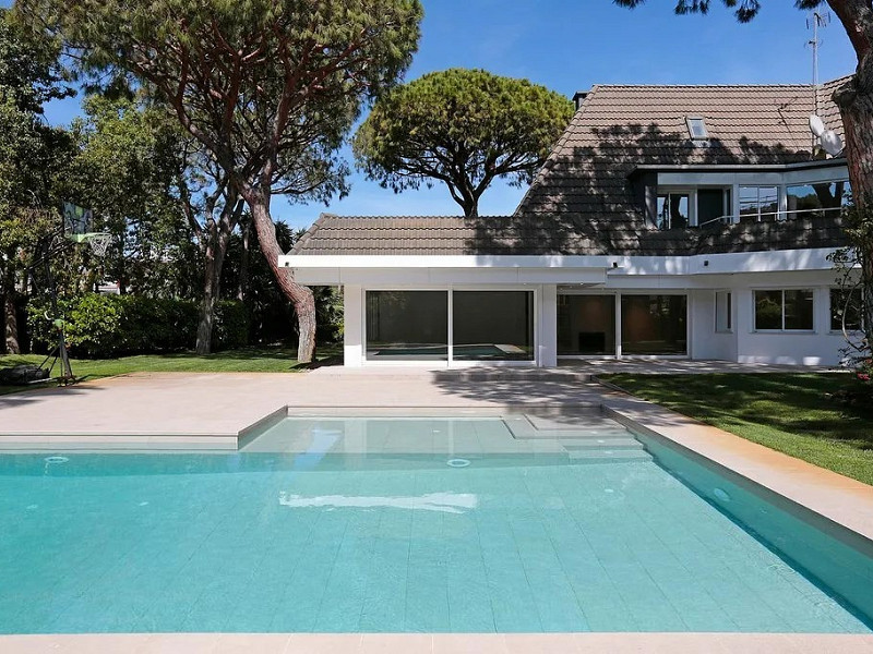 Exclusive Villa in Gavà Mar, Barcelona. Photo:  3