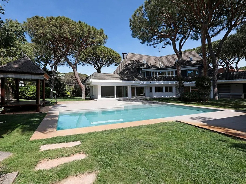 Exclusive Villa in Gavà Mar, Barcelona. Photo:  4