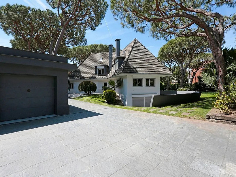 Exclusive Villa in Gavà Mar, Barcelona. Photo:  6