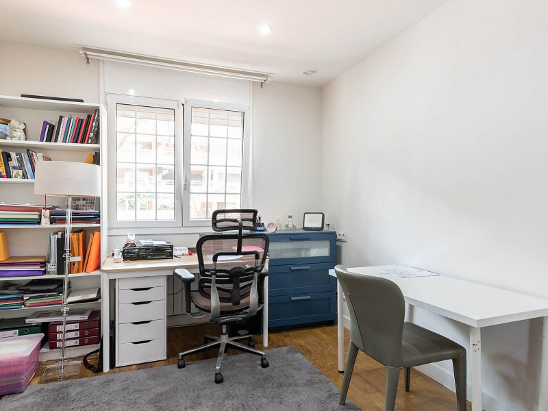 Magnificent High-End Villa in Gavà Mar. Photo:  12