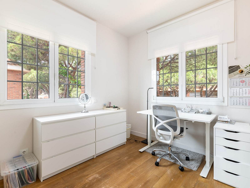 Magnificent High-End Villa in Gavà Mar. Photo:  14