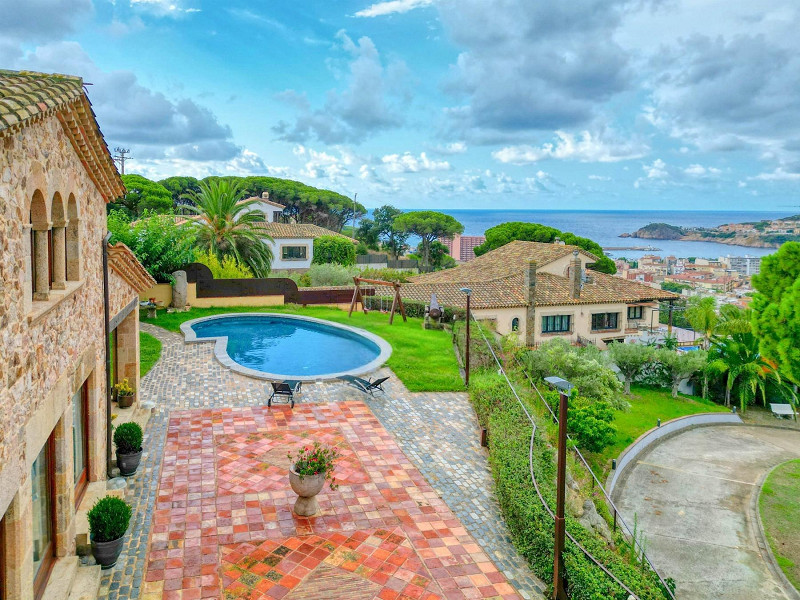 Luxury Villa with Panoramic Sea Views in Les Bateries, S’Agaró. Photo:  32