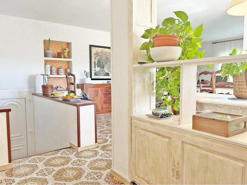 Magnificent House with Garden and Pool in Cala Canyelles