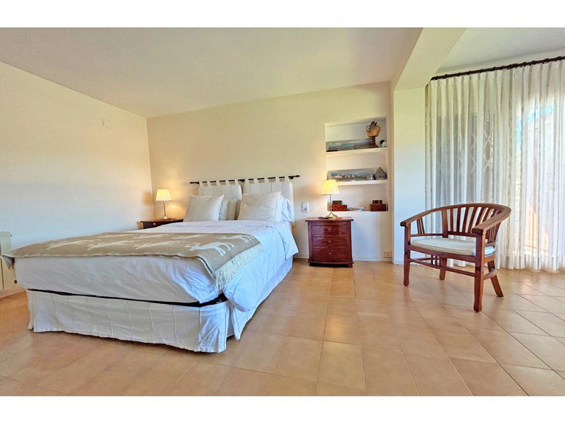 Magnificent House with Garden and Pool in Cala Canyelles. Photo:  3