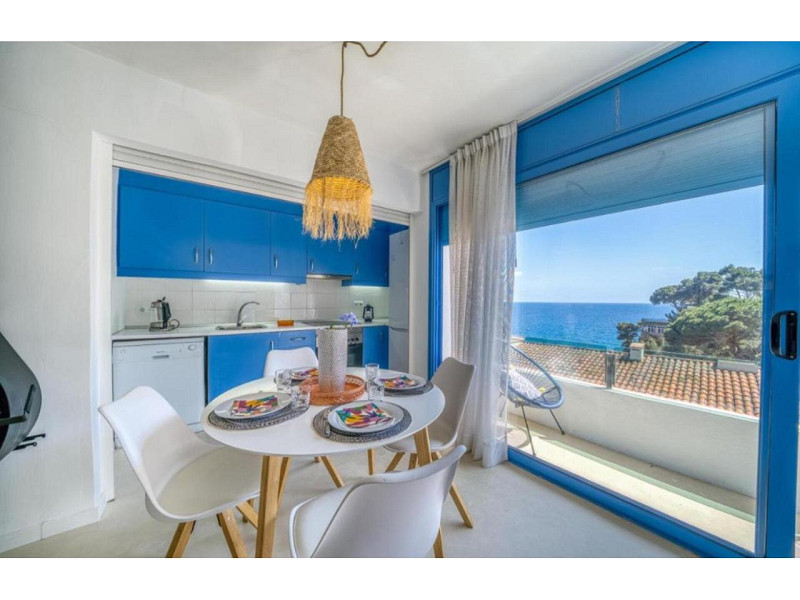 Charming House with Sea Views Just 5 Minutes from Canyelles Beach. Photo:  16