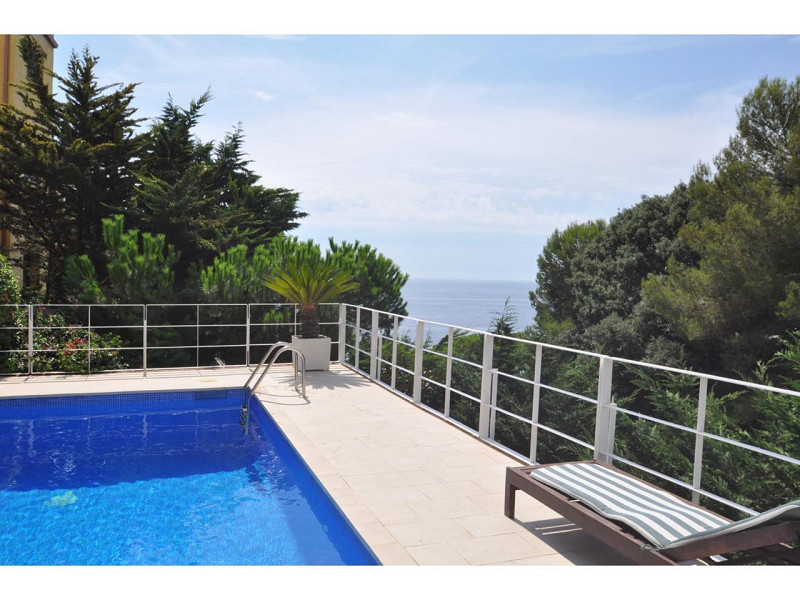 Exclusive Furnished House with Pool and Sea Views in La Tortuga, Lloret de Mar. Photo:  2