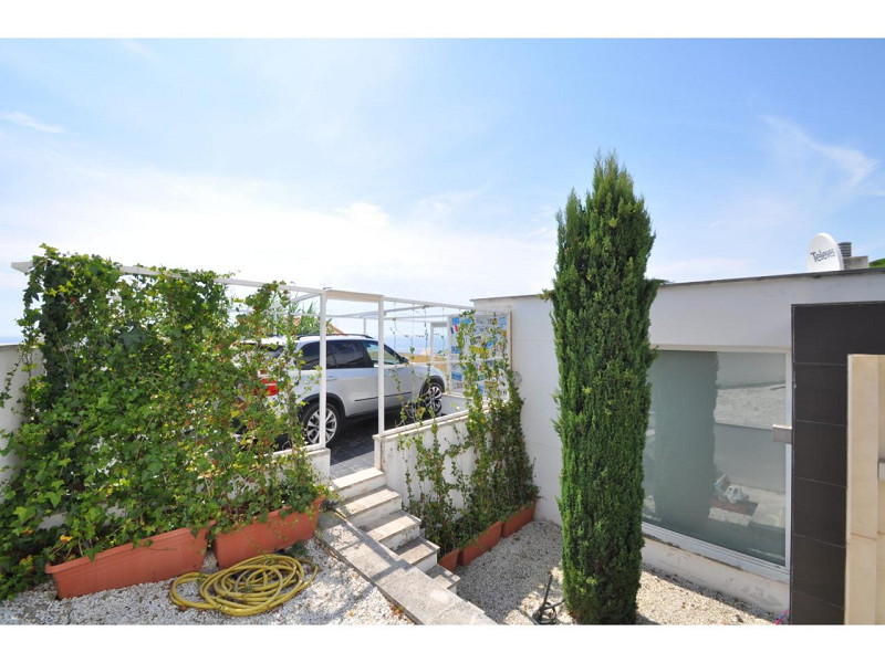 Exclusive Furnished House with Pool and Sea Views in La Tortuga, Lloret de Mar. Photo:  34