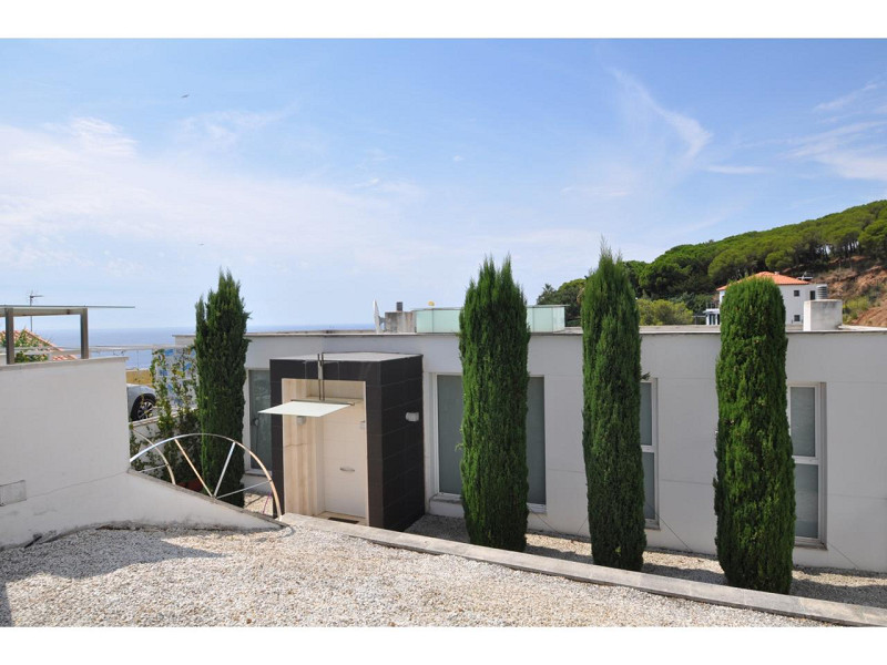 Exclusive Furnished House with Pool and Sea Views in La Tortuga, Lloret de Mar. Photo:  35