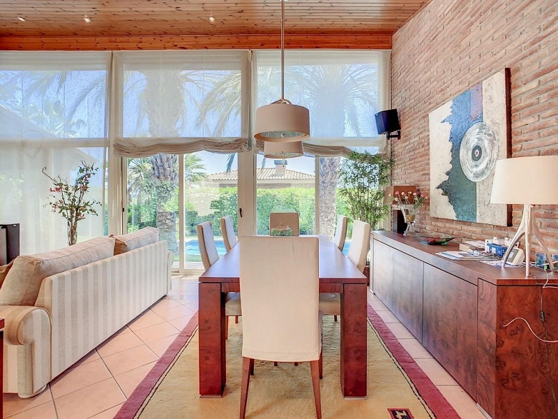 Acogedora casa de estilo mediterráneo en Sant Pol de Mar, Barcelona. Foto:  11