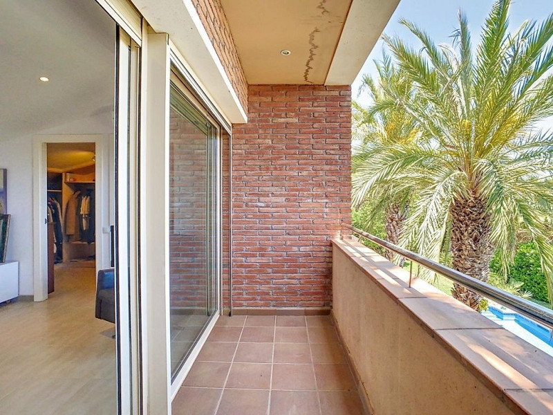 Acogedora casa de estilo mediterráneo en Sant Pol de Mar, Barcelona. Foto:  29