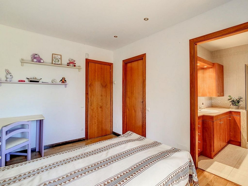 Acogedora casa de estilo mediterráneo en Sant Pol de Mar, Barcelona. Foto:  36