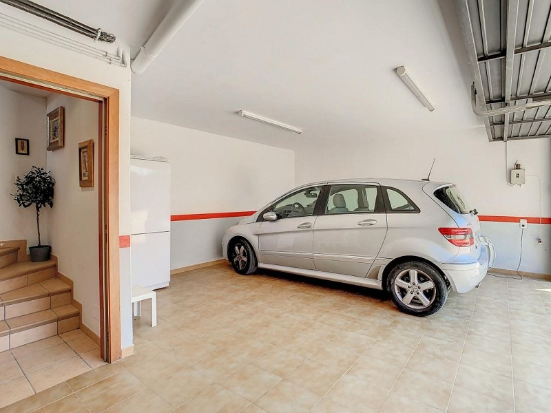 Acogedora casa de estilo mediterráneo en Sant Pol de Mar, Barcelona. Foto:  42