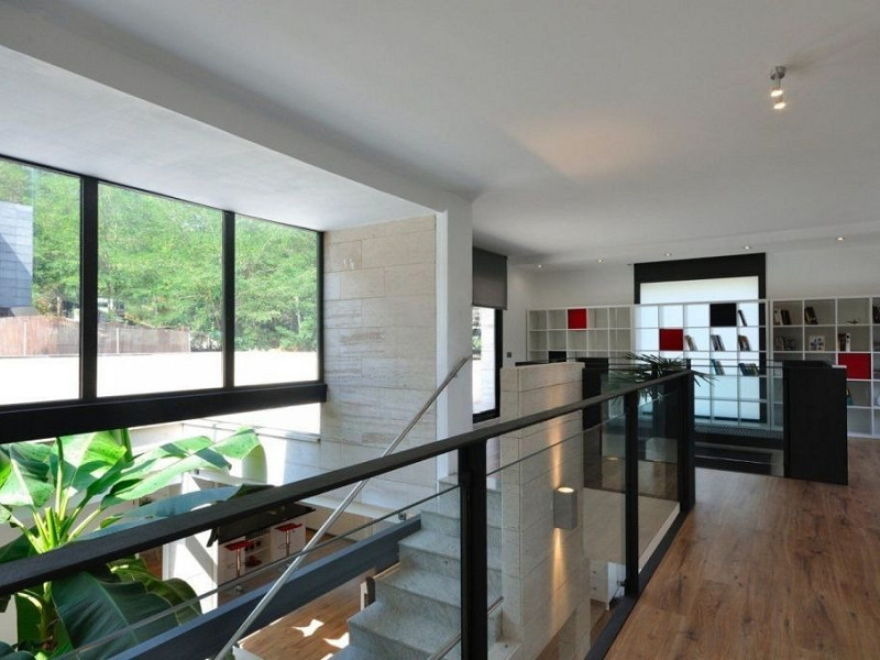 Exclusiva villa de lujo junto al campo de golf en Vallromanes, Barcelona. Foto:  17