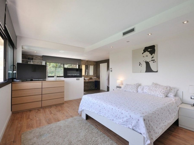 Exclusiva villa de lujo junto al campo de golf en Vallromanes, Barcelona. Foto:  18