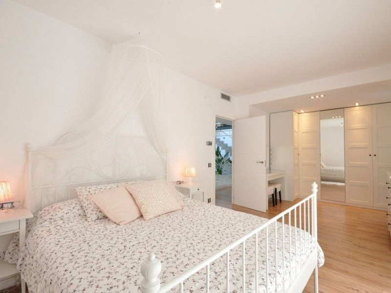 Exclusiva villa de lujo junto al campo de golf en Vallromanes, Barcelona. Foto:  21