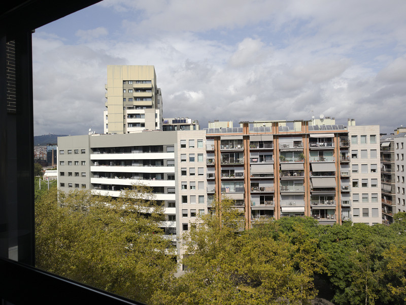 Elegant Top-Floor Apartment in Diagonal Mar, Barcelona. Photo:  30