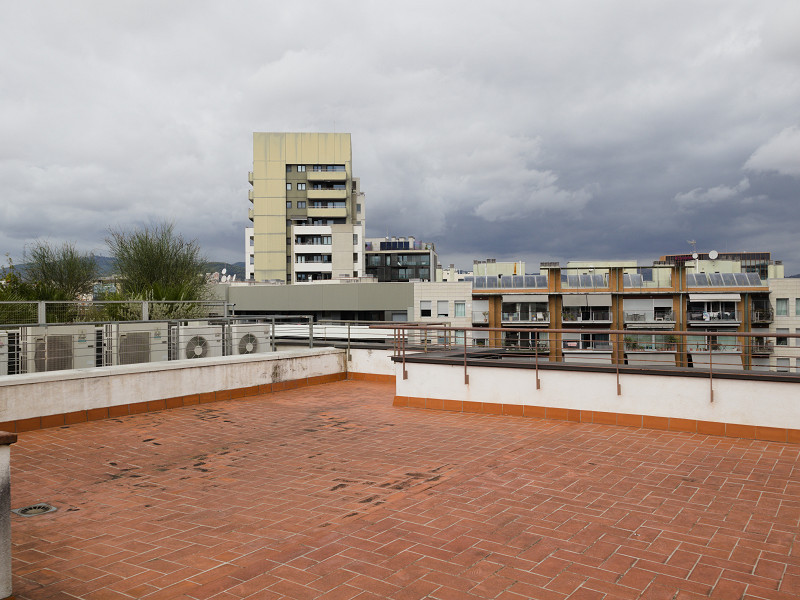 Elegant Top-Floor Apartment in Diagonal Mar, Barcelona. Photo:  26