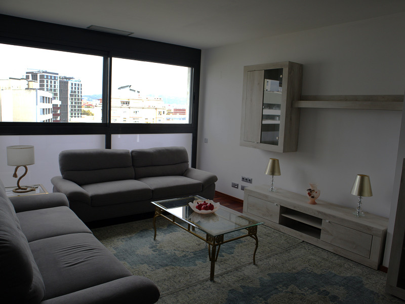 Elegant Top-Floor Apartment in Diagonal Mar, Barcelona. Photo:  21