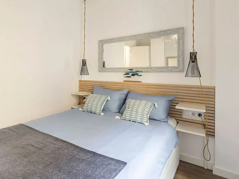 Renovated Apartment Near Barcelona Port. Photo:  14
