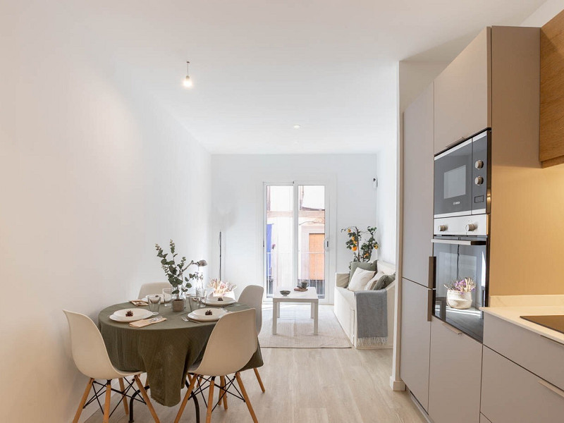 Brand-New Modern and Functional Flat Near Avinguda Paral·lel, Barcelona. Photo:  3