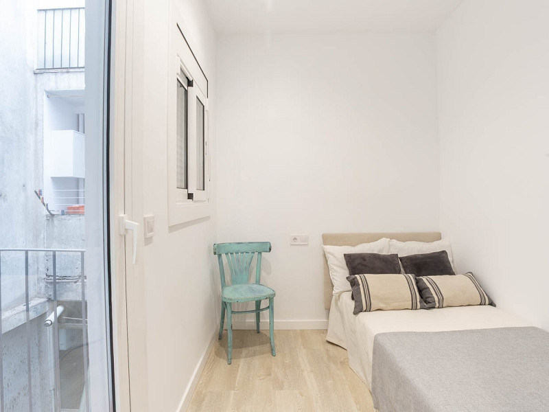 Brand-New Modern and Functional Flat Near Avinguda Paral·lel, Barcelona. Photo:  19