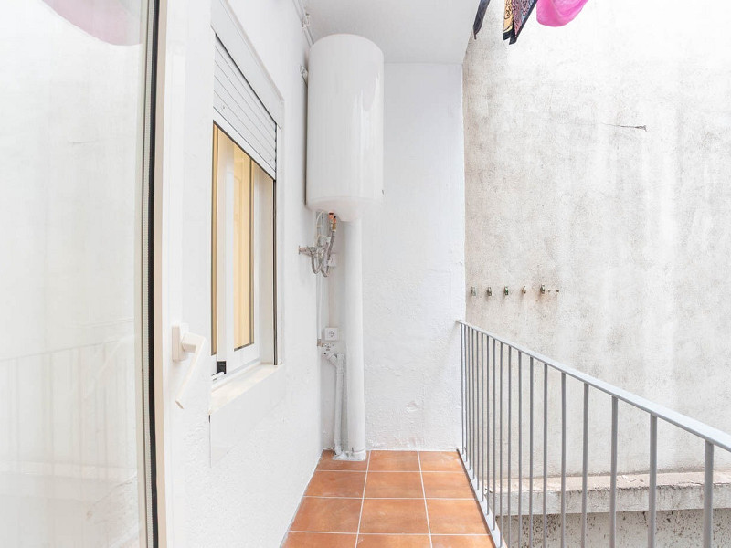 Brand-New Modern and Functional Flat Near Avinguda Paral·lel, Barcelona. Photo:  27