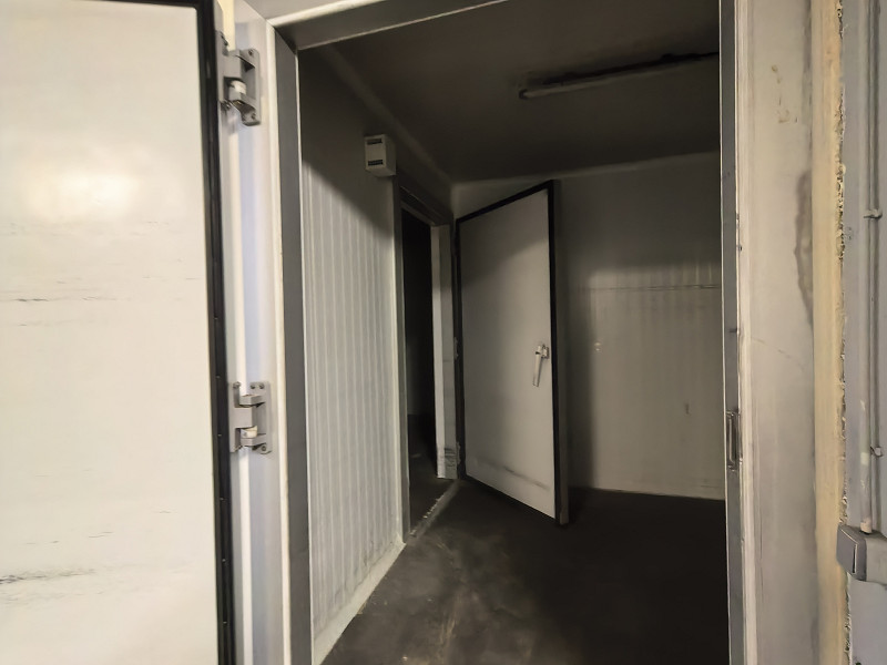 Просторное коммерческое помещение в районе Parc Central, Терасса (провинция Барселона) — продажа и аренда. Фото:  8