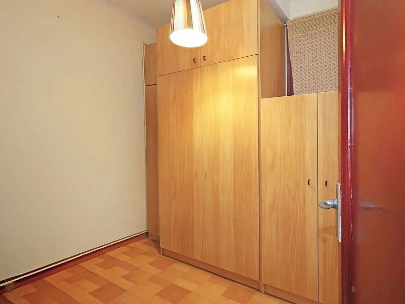 Квартира с потенциалом для реновации в районе Побле-Сек, Барселона. Фото:  22