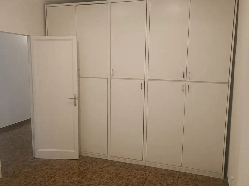 Apartment for Sale in Sant Antoni, Barcelona. Photo:  9