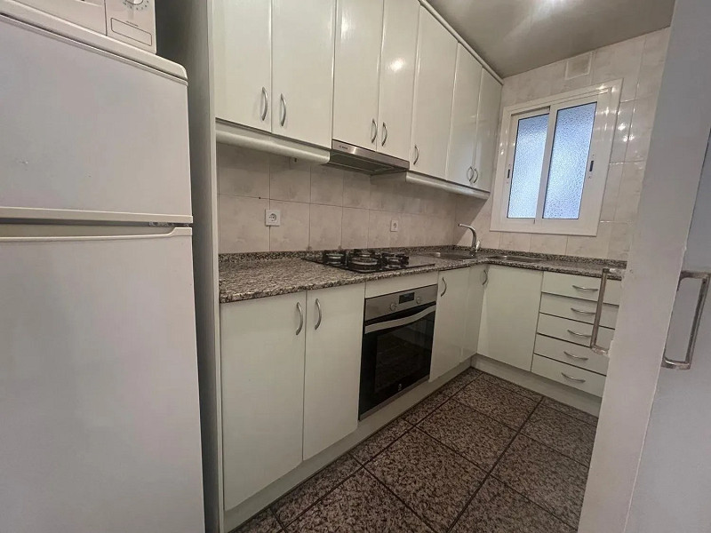 Apartment for Sale in Sant Antoni, Barcelona. Photo:  13