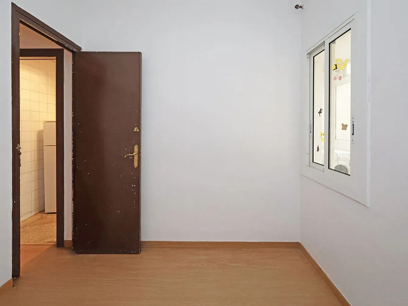 Светлая квартира с характером в сердце района Побле-Сек, Барселона. Фото:  12