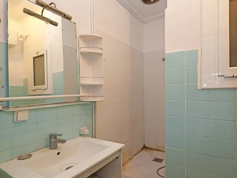 Светлая квартира с характером в сердце района Побле-Сек, Барселона. Фото:  33